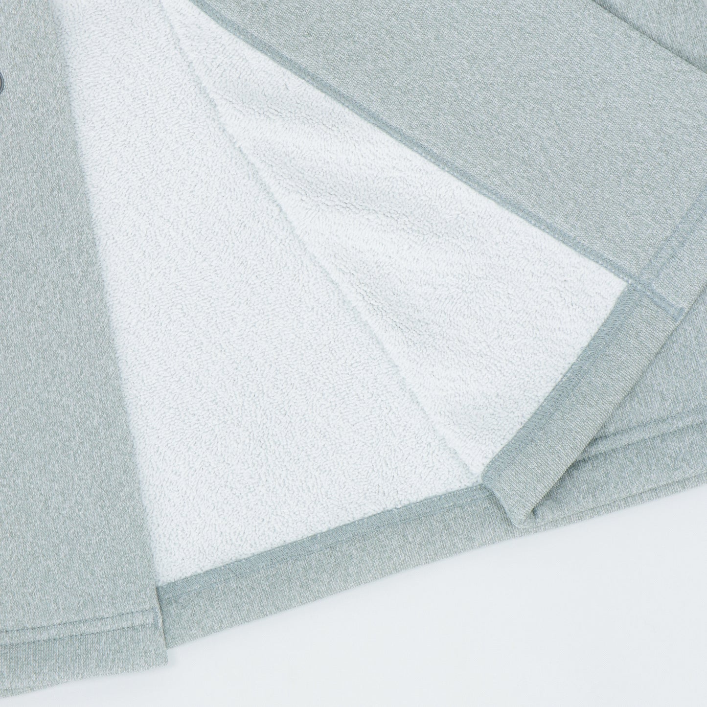 AFTWATER/ PILE HOODED PONCHO - Neutral Mix Gray