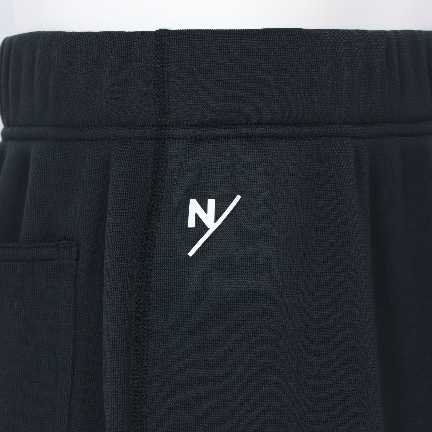 AFTWATER/ PILE SHORTS - Black