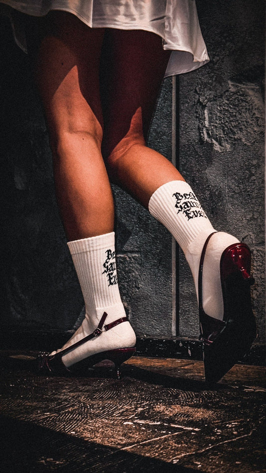 SUX SOX × TTNE Middle-Cut Sox - WHITE