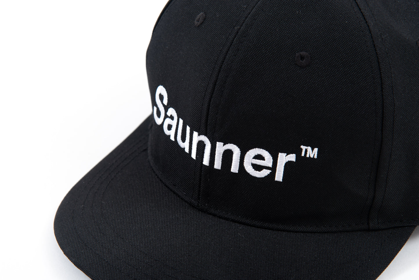 Saunner™️ Logo Cap - Black/White
