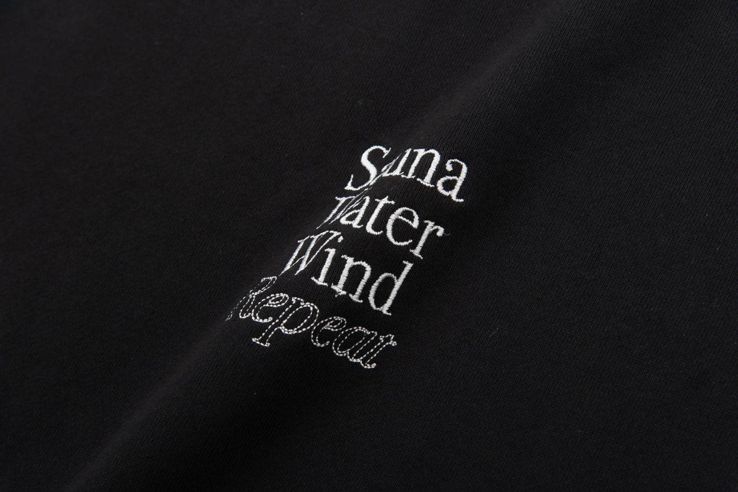 “SAUNA WATER WIND REPEAT”Crewneck Sweatshirts - Black