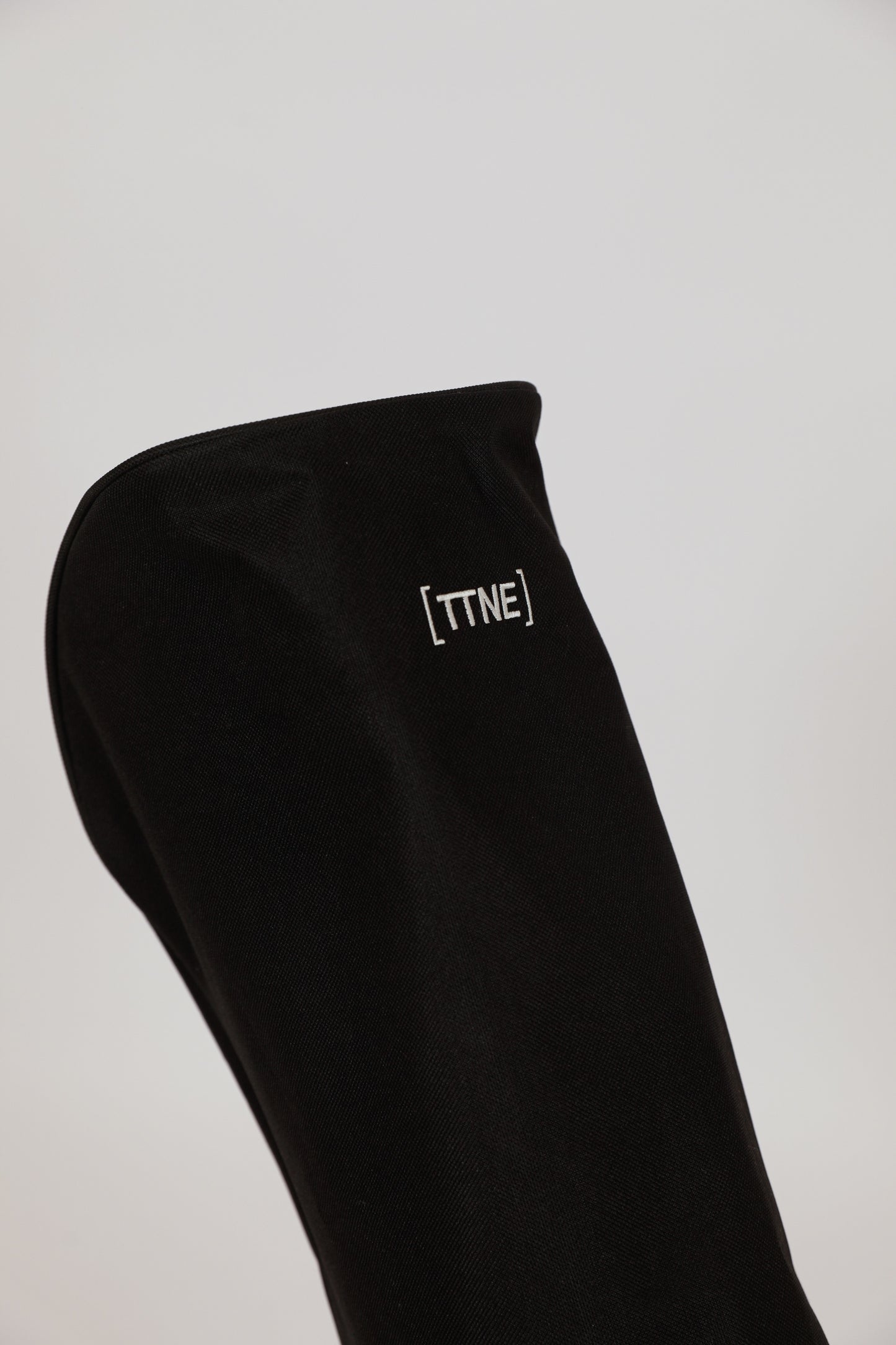 Saunner™️ STAND CASE