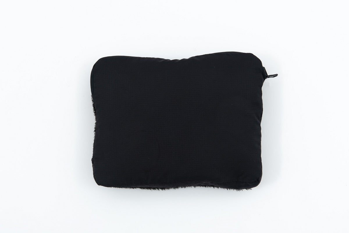 Saunner™️ Back to Black 2 Way Blanket