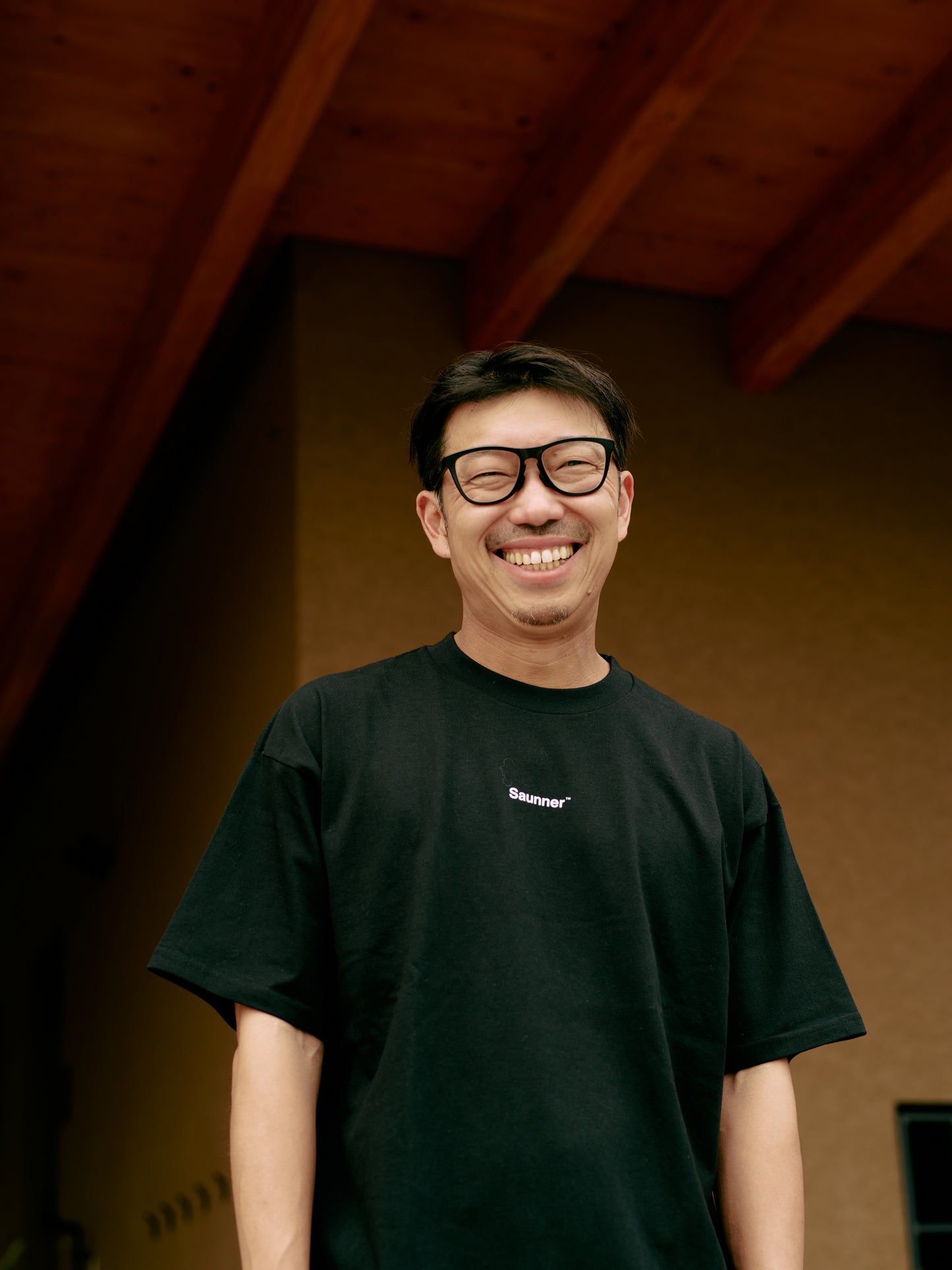 Saunner Small Logo Tee