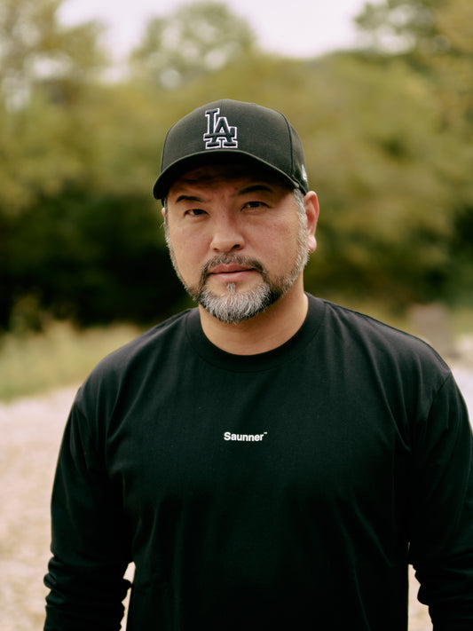 Saunner Small Logo Long-Sleeve Tee