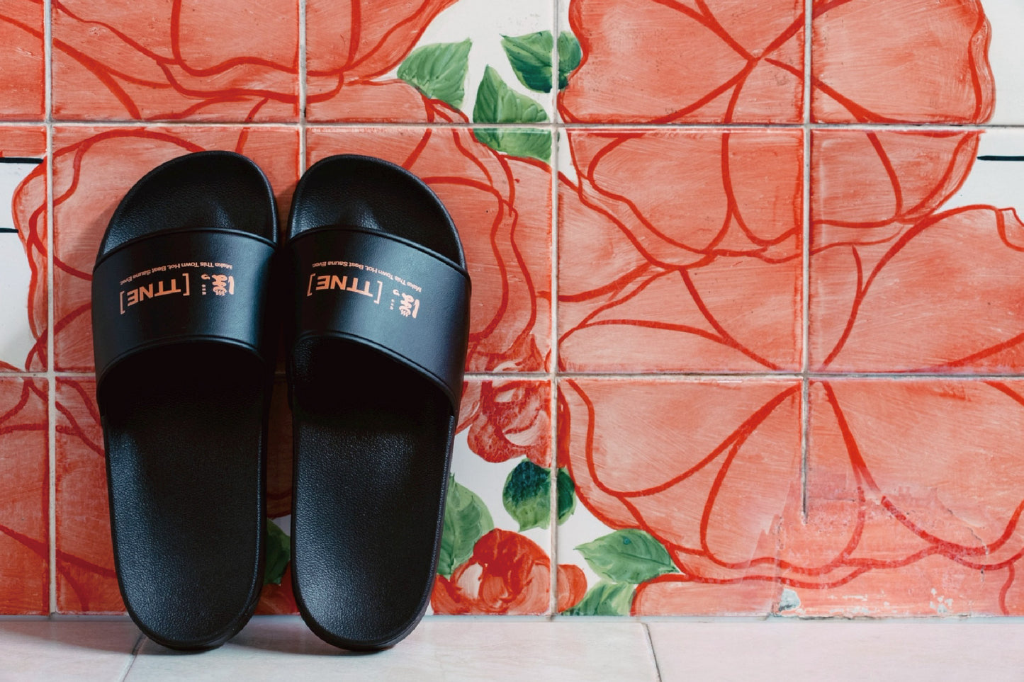 堀田湯 × ［TTNE］4th Anniversary Collaboration Sandals  - 堀田湯 Edition -