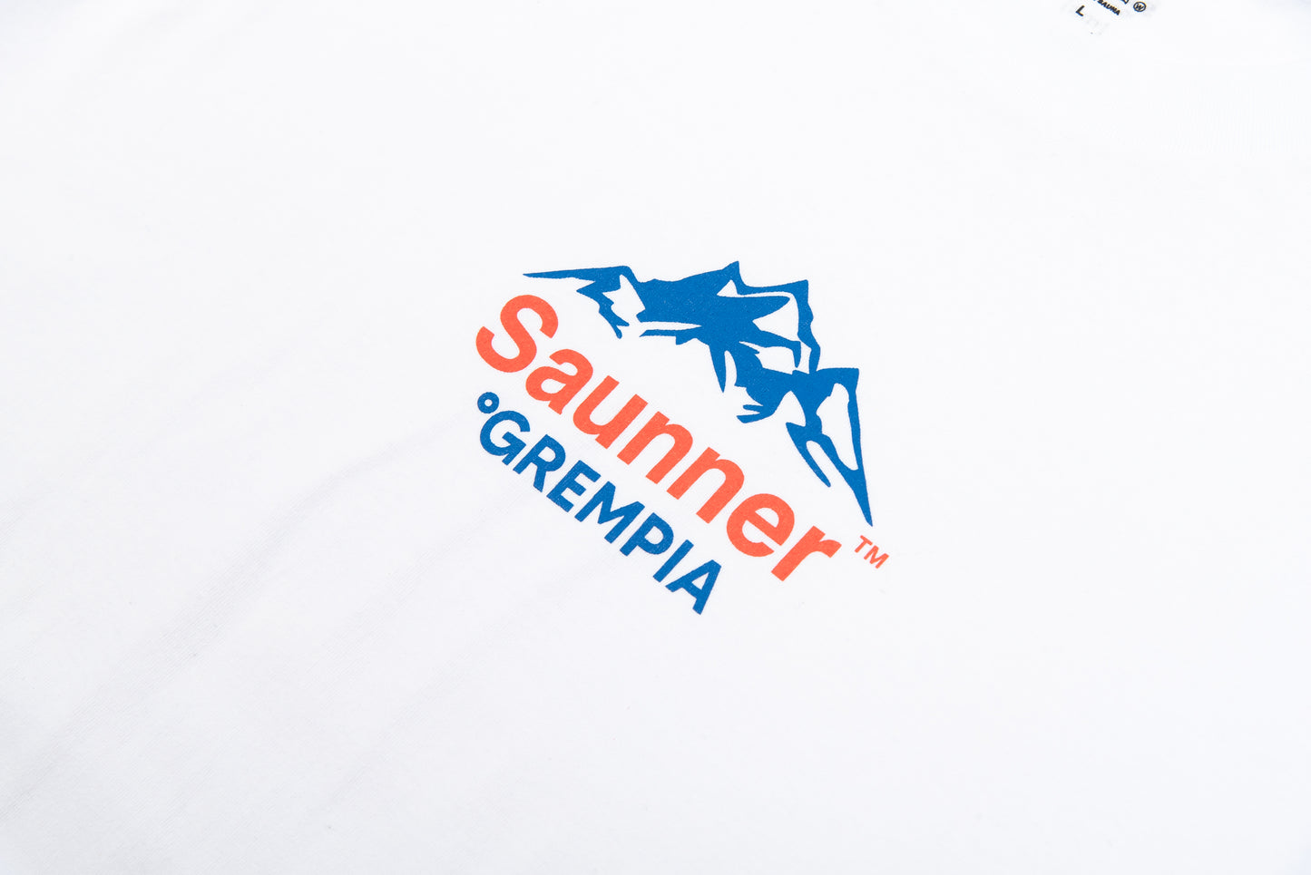 SAUNACHELIN CAPSULE COLLECTION Tee - Sauna Grempia Edition -