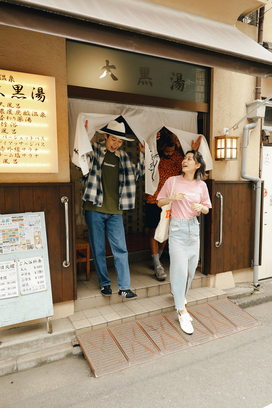 Saunner ™ Logo Tee - Pink