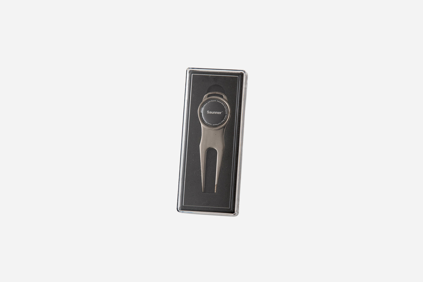 Saunner™️ Logo Divot Tool