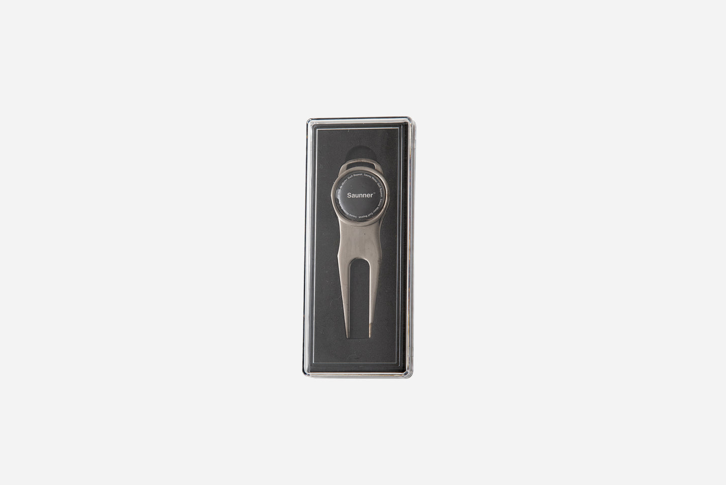 Saunner™️ Logo Divot Tool